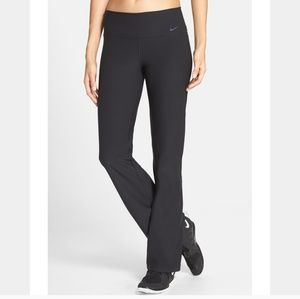 NWT Nike Classic Fit Yoga Pants